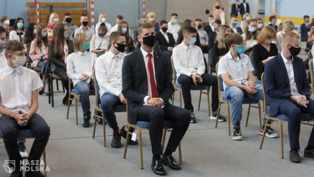 W drugim tygodniu ferii przetestują nauczycieli w całym kraju