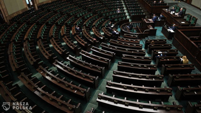 Bez dyskusji. „Stop 447” i „Zatrzymać aborcję” idą do komisji!