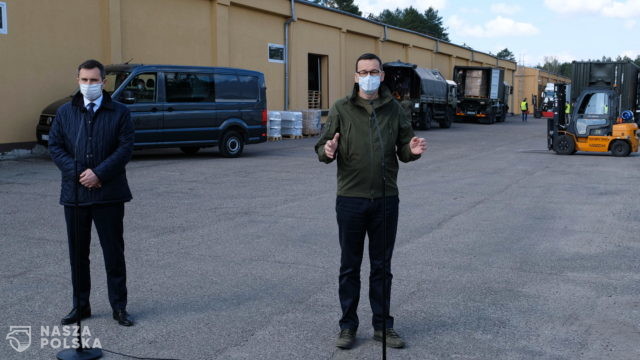 Premier trzyma rękę na pulsie odmrażając gospodarkę