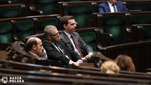 Konfederacja: czas na rachunek za „pozory walki z pandemią”