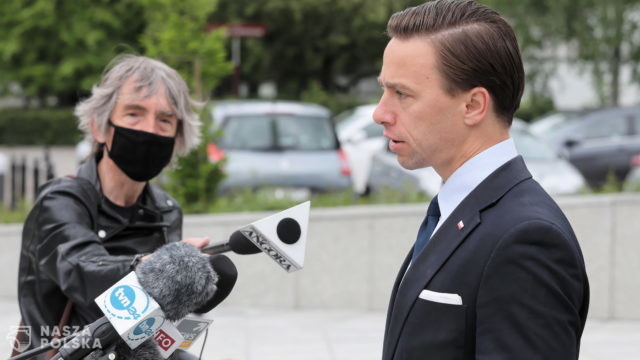 Bosak o PiS: Ta władza powinna zostać wywieziona na taczkach