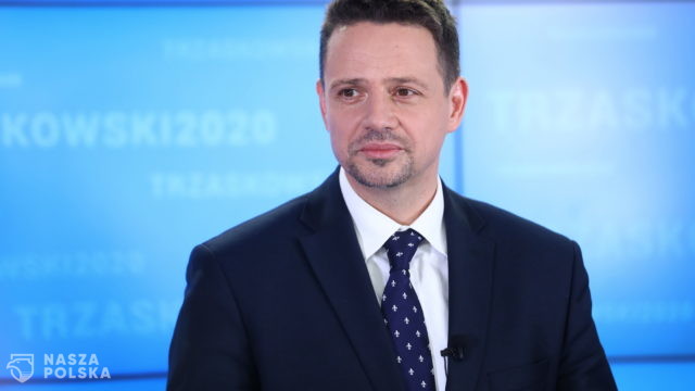 Rafał Trzaskowski robi kampanię w samorządzie? Radny pokazał mail!