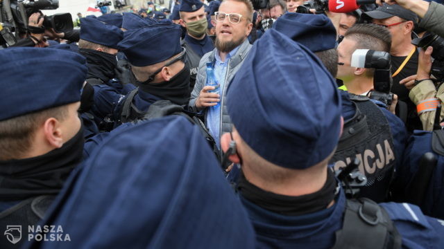 [PILNE] Tanajno zatrzymany za napaść na policjanta podczas manifestacji