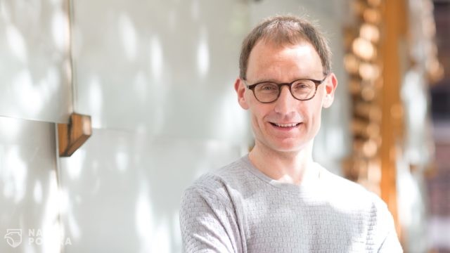 W Wielkiej Brytanii zrezygnował doradca epidemiologiczny rządu przyłapany na łamaniu restrykcji