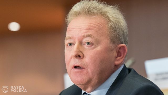 Komisarz Wojciechowski: polscy rolnicy mogą skorzystać na nowych strategiach UE [WYWIAD]