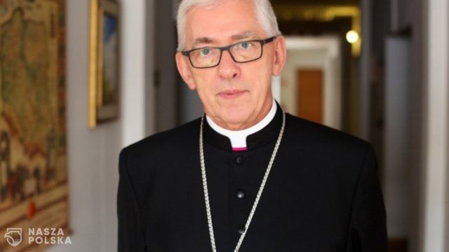 Abp Skworc zwrócił się do abp. Jędraszewskiego o wyjaśnienie sprawy ks. P.