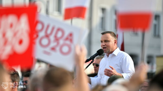 Prezydent: Polska potrzebuje spokojnej pracy, a nie awantur