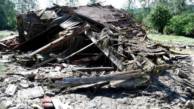 Straż pożarna: najtrudniejsza sytuacja jest w pow. jasielskim na Podkarpaciu