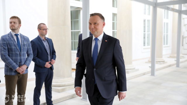 Prezydent rozpoczął oficjalną wizytę w Rumunii