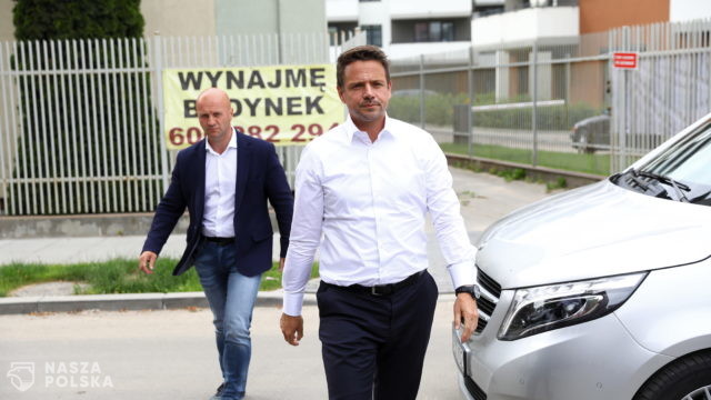 Trzaskowski chce przyznać dodatek do emerytury dla strażaków z OSP