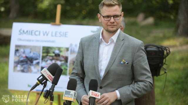 Woś: zaostrzamy kary za śmiecenie w lesie
