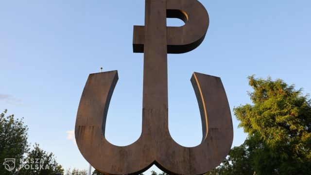 11 osób zatrzymanych za zakłócanie Marszu Powstania Warszawskiego
