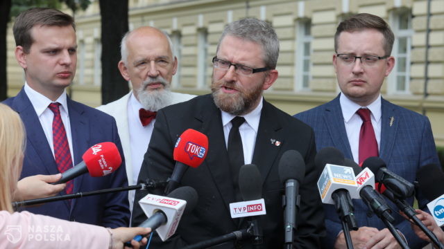 Konfederacja: należy wzmocnić ochronę zdrowia, a nie straszyć lekarzy i personel medyczny