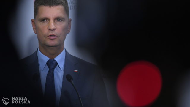 Nie wiadomo czy jest sens testować nauczycieli, ale… decyzja już zapadła