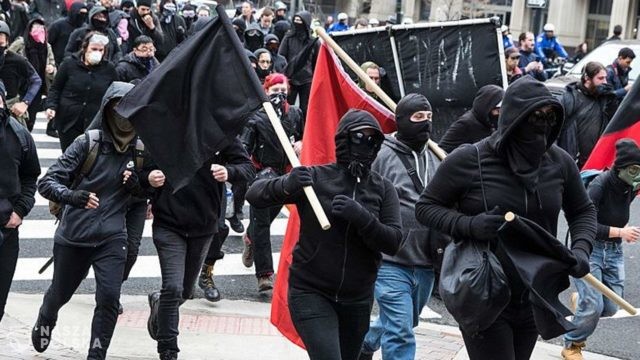 Antifa została zablokowana przez…Facebooka!