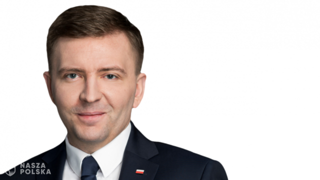 Schreiber o „odwieszeniu” 13 posłów PiS: to duży krok do przodu