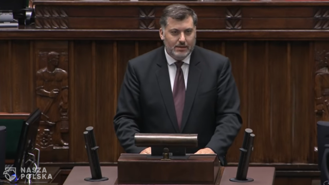 Poseł Dziambor o szczepieniach na COVID-19! Powinien za nie odpowiadać Sasin…