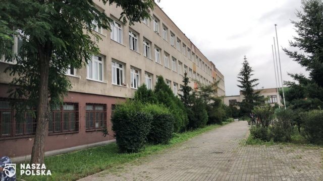 W przypadku zamknięcia szkoły rodzice mogą wystąpić o zasiłek opiekuńczy