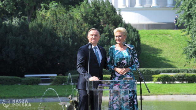 Para prezydencka przyjęła trzecią dawkę szczepionki przeciw COVID-19