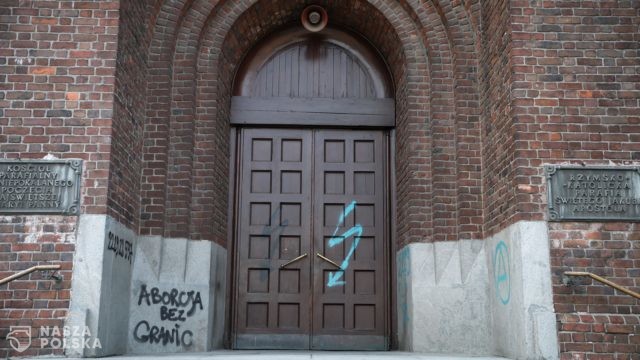 Młodzi pisowcy będą bronić kościołów