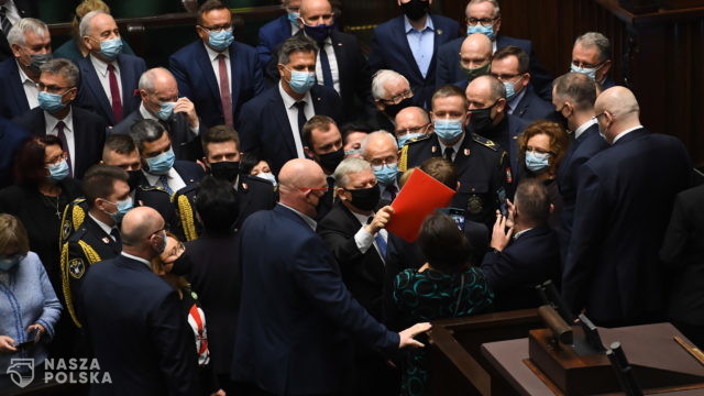 Awantura w Sejmie. Interweniowała straż marszałkowska