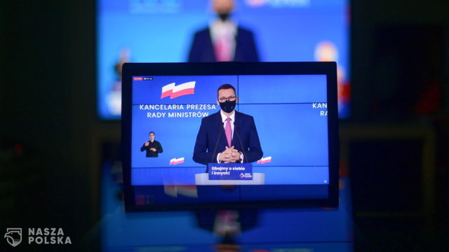Premier: w związku z decyzją o zamknięciu cmentarzy zostanie przygotowane wsparcie dla handlowców