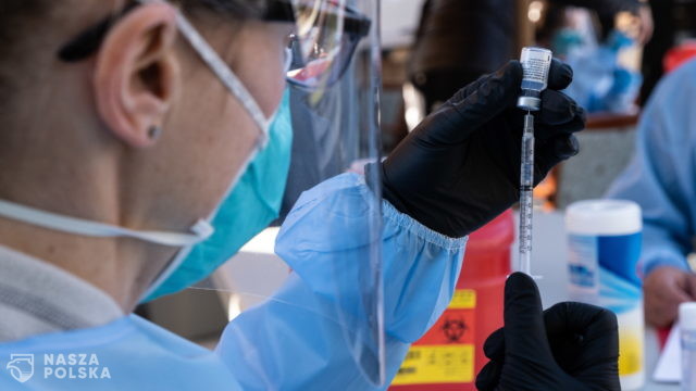 USA/ Pierwsze NOP-y. Pfizer i Moderna nie poniosą odpowiedzialności