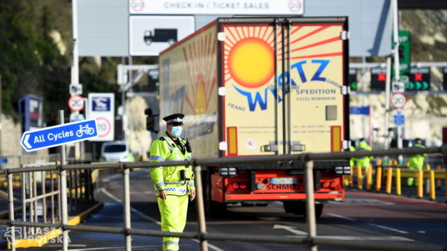 Kierowcy ciężarówek czekają sześć godzin na przejściu granicznym w Koroszczynie