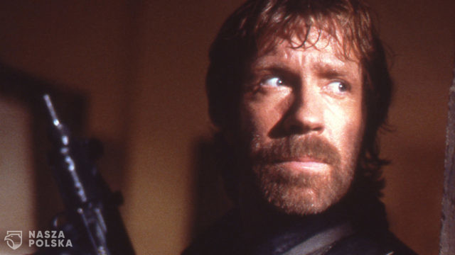 Chuck Norris ostro przeciwko aborcji: Co ważniejsze, bambusowe słomki czy ludzkie życie?