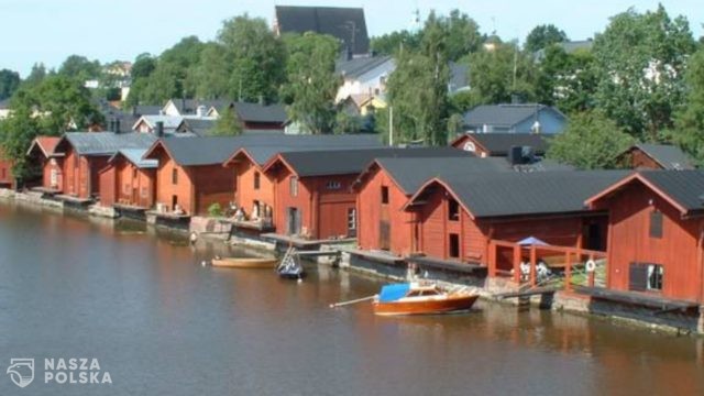 Finowie zaczynają szczepić zwierzęta futerkowe przeciwko COVID-19