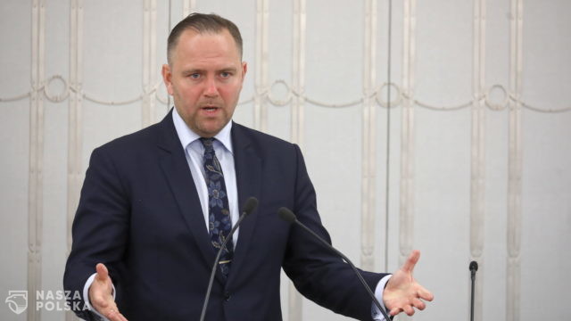 Senat przerwał do piątku wybór prezesa IPN