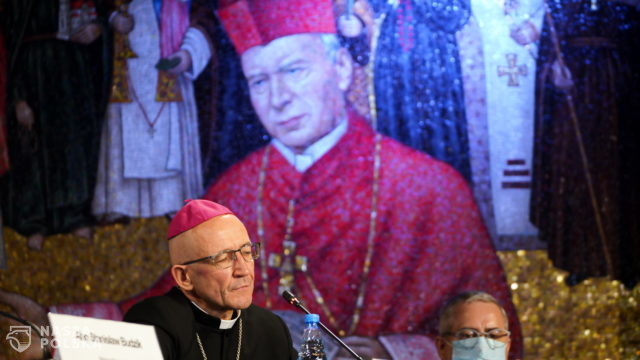 Bp Galbas: zapraszamy do synodu także osoby spoza wspólnoty katolickiej