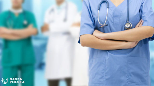 Konflikt interesów w komisji bioetycznej? Minister woli nic nie wiedzieć 