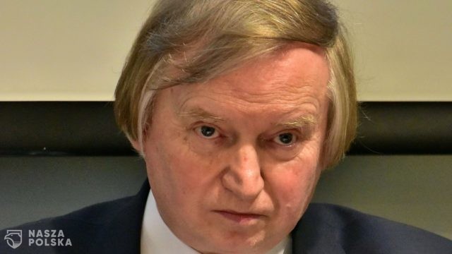 Prof. Piotrowski: Jakikolwiek przymus wprowadzany w związku ze szczepieniami na Covid-19 jest niezgodny z konstytucją