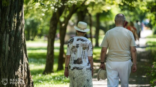 Maląg: 36 mld zł wsparcia dla seniorów w czasie epidemii