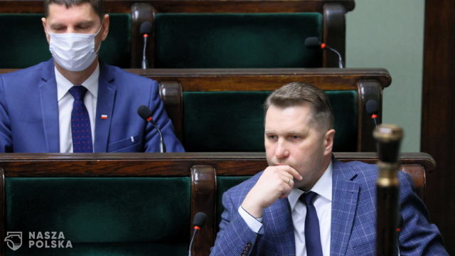 Koniec autonomii szkół czy transparentność – czym będzie w praktyce „Lex Czarnek”?