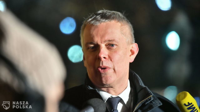 Siemoniak o tzw. „mailach Dworczyka”: Ta sprawa jest ewidentna. Najbardziej upartyjniony prokurator nie jest w stanie zamieść jej pod dywan