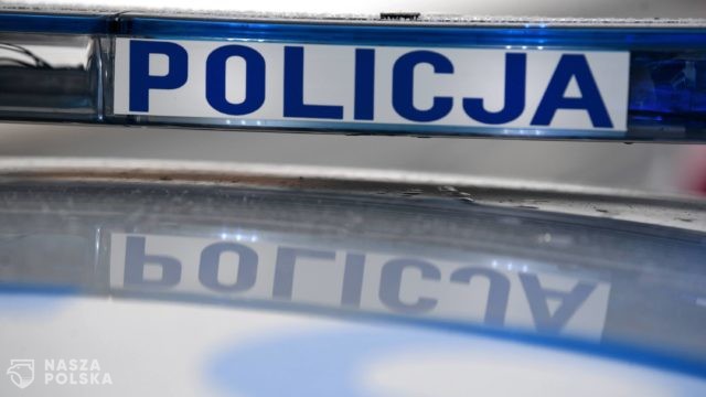 Policyjna asysta aż na porodówkę