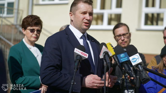 Czarnek: do polskich szkół zapisane jest 81,3 tys. dzieci z Ukrainy