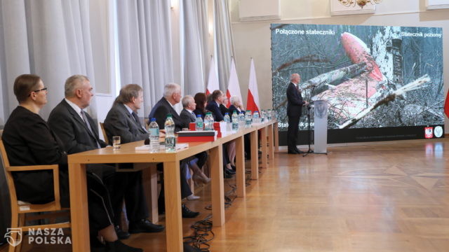 Macierewicz przeprasza za publikację zdjęć ciał ofiar tragedii smoleńskiej