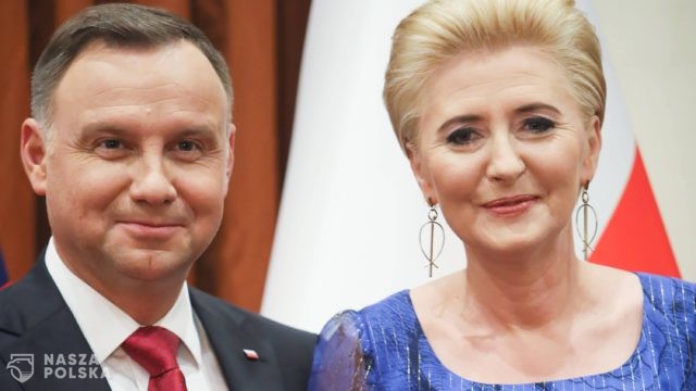 Para prezydencka złożyła życzenia z okazji Świąt Wielkanocnych