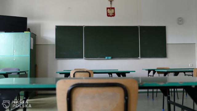Podręcznik do historii i teraźniejszości dopuszczony do użytku szkolnego