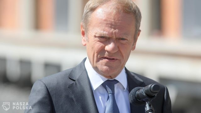Tusk o słowach prezesa NBP: gdybym miał odnosić się do wszystkich obelg, niczego innego bym nie robił