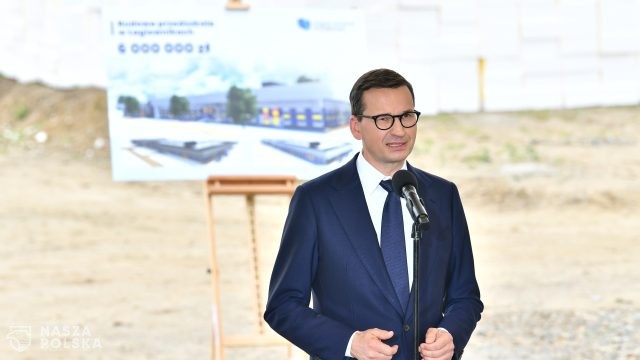 Premier: grzechem pierworodnym III RP było to, co działo się wokół PGR-ów