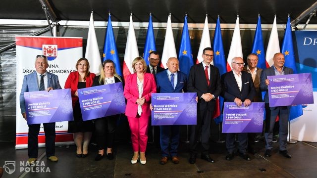 Premier: ziemie popegeerowskie to największy wyrzut sumienia III RP i liberałów