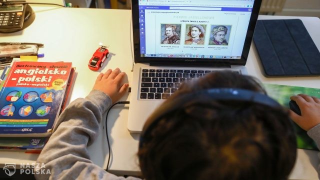 Wiceszef MEiN: nie zakładamy scenariusza powrotu do nauki zdalnej jesienią