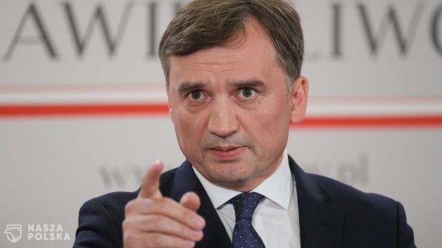 Ziobro: Komisja Europejska występuje przeciwko polskim dzieciom