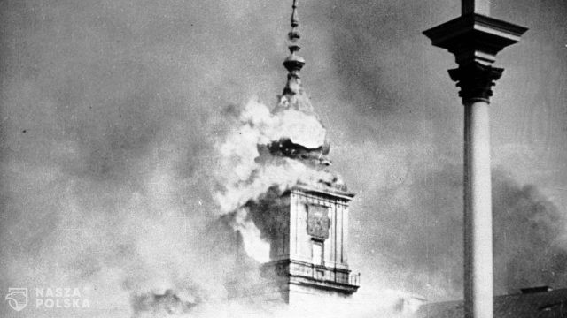 OKOpress przeciwko nauce historii w szkole