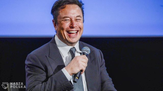 Musk obiecuje, że X pokryje koszty prawne pracowników niesprawiedliwie potraktowanych z powodu polubienia postów na platformie