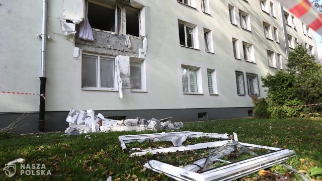 Warszawa: w mieszkaniu na Mokotowie wybuchła hulajnoga. Eksplozja wyrwała drzwi i okna